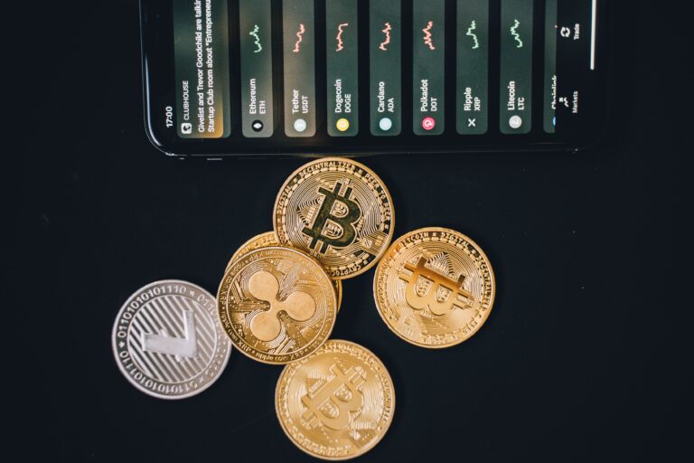 Hot Wallet vs Cold Wallet: How to Store Your Crypto Safely in 2026
