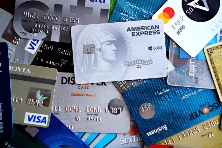 Chase Sapphire Preferred vs Amex Platinum: Which Is Worth It in 2026?